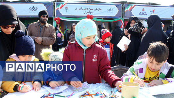 حس و حال نوجوانان در جشن چهل و ششمین سالگرد پیروزی انقلاب اسلامی 