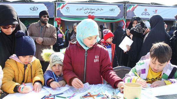 حس و حال نوجوانان در جشن چهل و ششمین سالگرد پیروزی انقلاب اسلامی 
