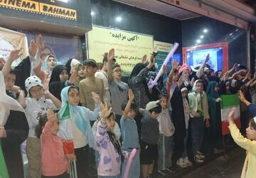 شور و همبستگی دانش‌آموزان ایران در غرفه سازمان دانش‌آموزی