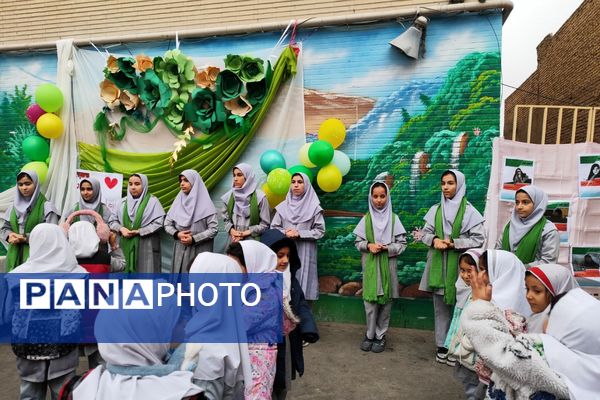 مدارس ورامین در سالروز ولادت حضرت زهرا(س) غرق در شور و جشن 