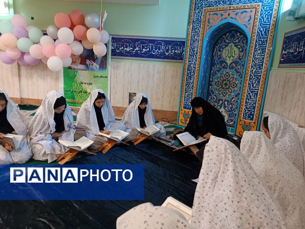 برگزاری محفل انس با قرآن در دبیرستان شهدای اقتدار ملارد با یاد و نام سیدحسن نصرالله