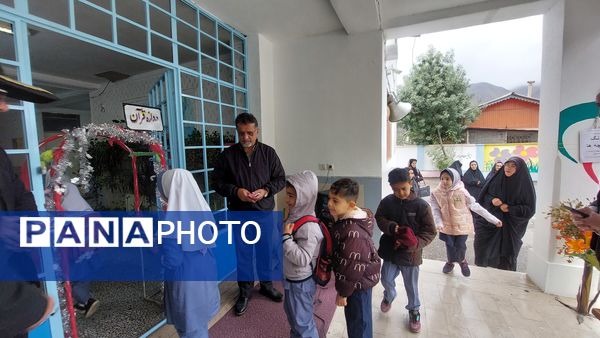 جشن شکوفه‌ها و غنچه‌ها در بلده