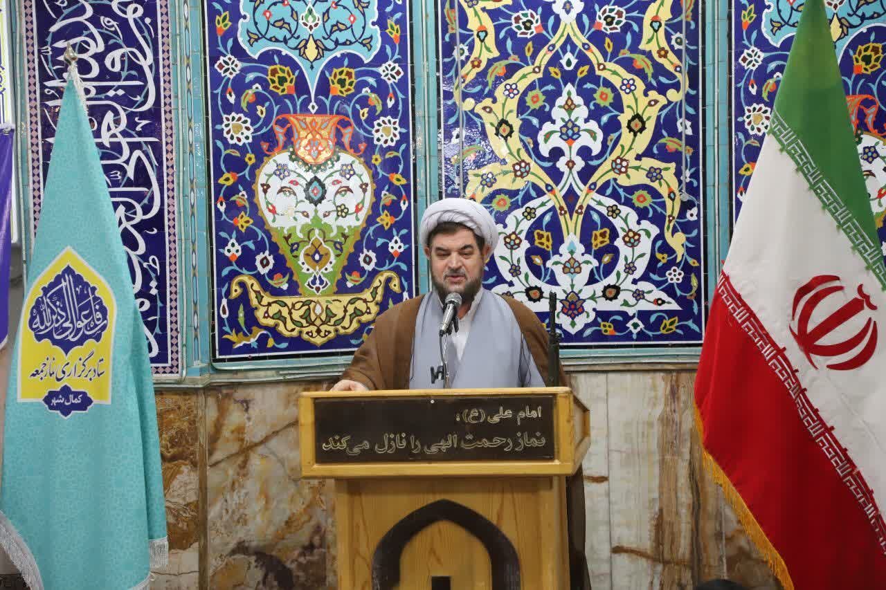 روزه و عبادت در ماه رجب، انسان را از عذاب قبر و آتش دوزخ در امان می‌دارد