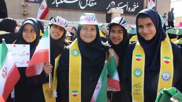 راهپیمایی یوم الله ۱۳ آبان در سمنان