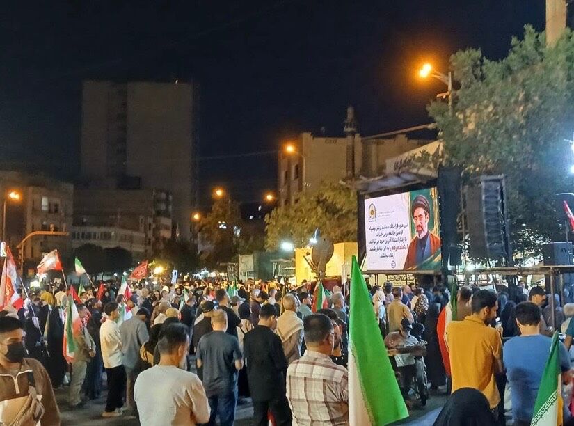 میدان انقلاب، میعادگاه خروش ملت در فریاد «الله‌اکبر» و طنین «مرگ بر آمریکا» و «مرگ بر اسرائیل»
