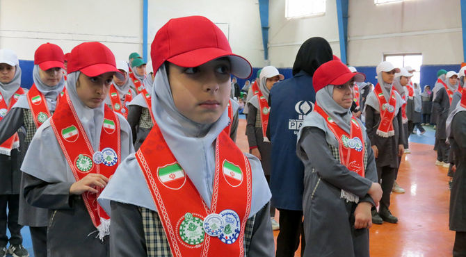 نواخته شدن زنگ انقلاب در مدرسه فجر اسلام‌آباد 
