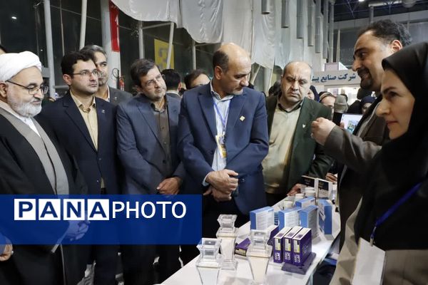 افتتاح بیست و پنجمین نمایشگاه ویژه هفته پژوهش و فناوری
