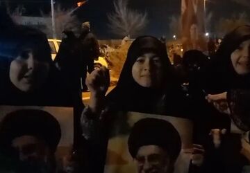 بیعت مردم پردیسان قم با رهبر انقلاب