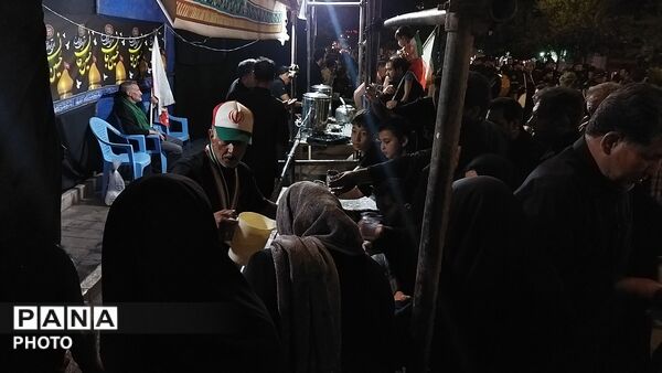 موکب شهدای روستای آهوان در چهارمین شب ماه محرم ۱۴۰۵