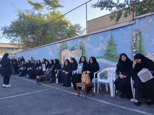 مدرسه دخترانه رقیه بدیعی میزبان شهید گمنام 