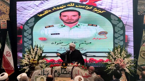 سومین روز پرواز شهید میثم علیخواه؛ وداع مردم با جوانی از جنس ایمان