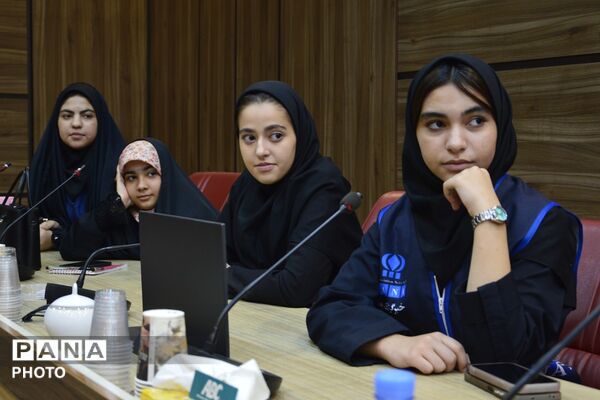 نشست خبری مدیرکل آموزش و پرورش شهرستان‌های استان تهران با خبرنگاران پانا