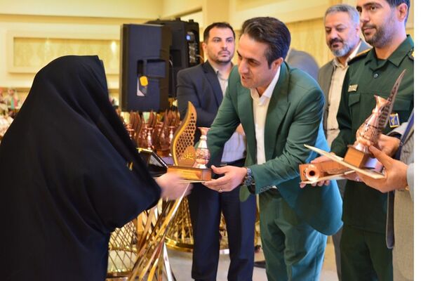 برگزاری مراسم گرامیداشت مقام معلم در بهارستان‌دو