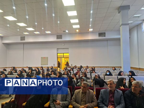 آیین تجلیل پایه گذاران مهر و امید در ناحیه۶ مشهد