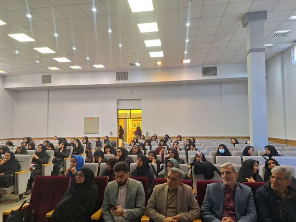آیین تجلیل پایه گذاران مهر و امید در ناحیه۶ مشهد