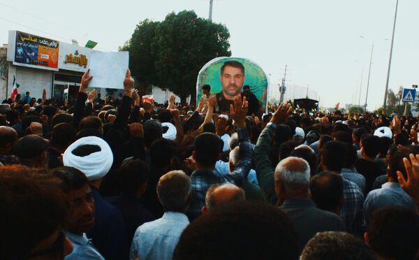 مراسم تشییع پیکر شهید «سعید آذربادگان» در بندرعباس