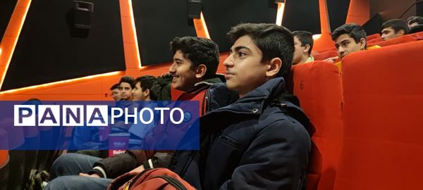 اردوی تفریحی دانش‌آموزان تیزهوشان نوشاد به مجتمع تجاری خلیج فارس