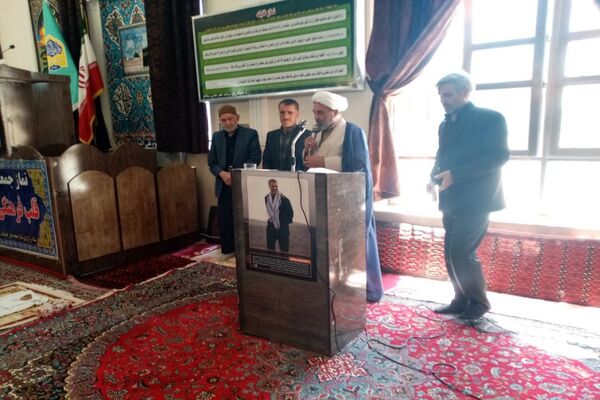 نماز جمعه در مسجد ابوالفضل شهر تیتکانلو