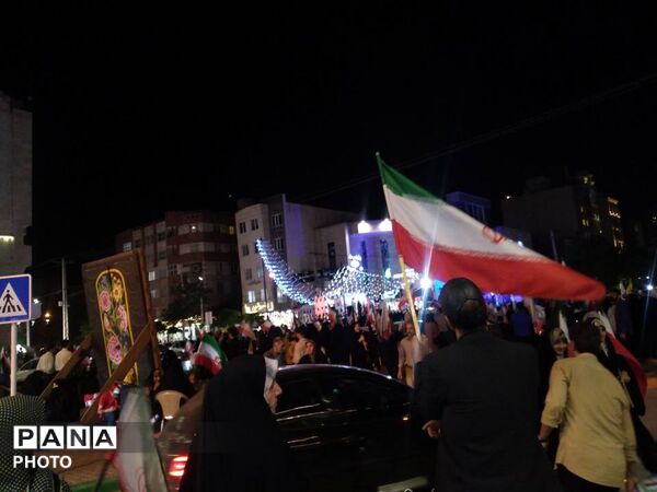 تجمع مردمی در میدان یاقوت ؛ هم‌صدایی مردم برای دفاع از خاک ایران
