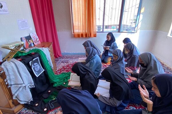 برپایی محافل انس با قرآن یادبود سیدحسن نصرالله در مدارس رودهن 