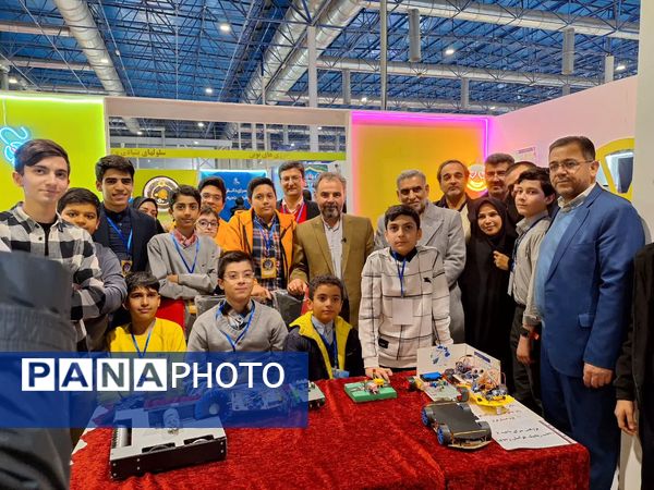 روز سوم از نمایشگاه پژوهش و فناوری در مشهد