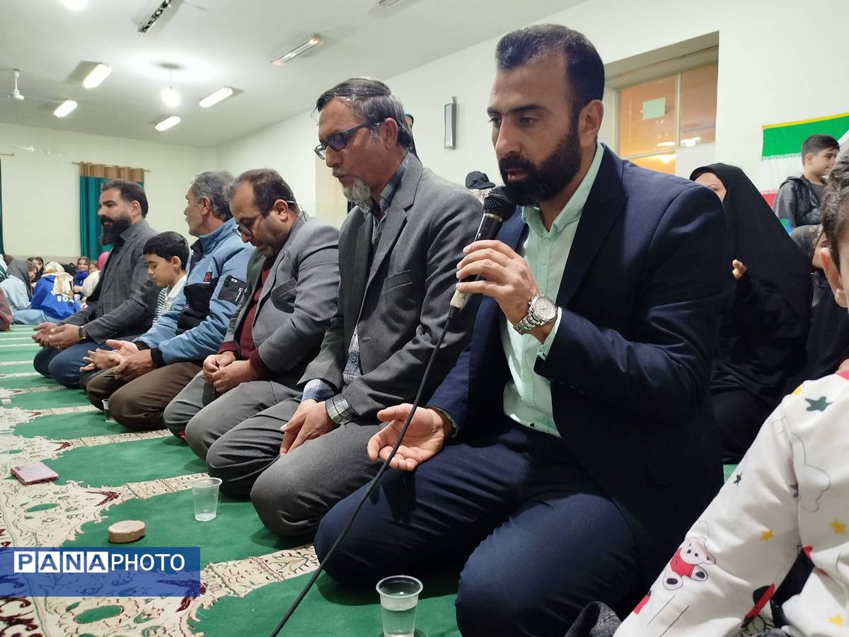 ضیافت افطاری دانش‌آموزان دبیرستان دختران فروزان ناحیه سه شیراز