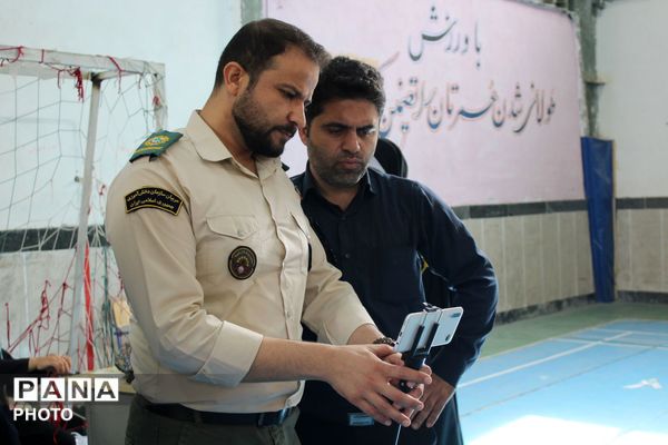 اجرای پیرامید دانش آموزان شهرستان سملقان با موضوع جنگ رمضان 