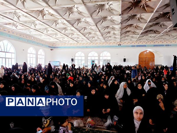 تحویل سالی متفاوت در امامزاده سید حمزه کاشمر