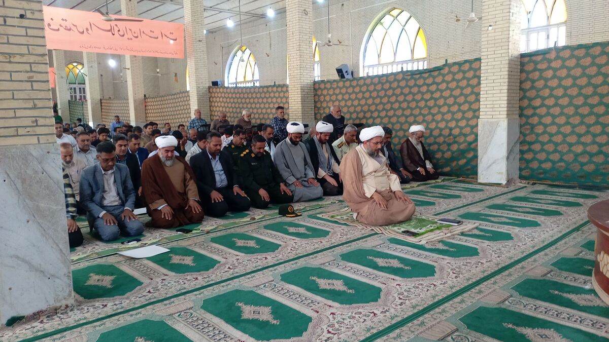 ایمان و تقوا راه‌حل مشکلات مسلمانان است