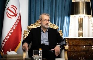 رایزنی لاریجانی و نخست‌وزیر قطر درباره آخرین تحولات منطقه
