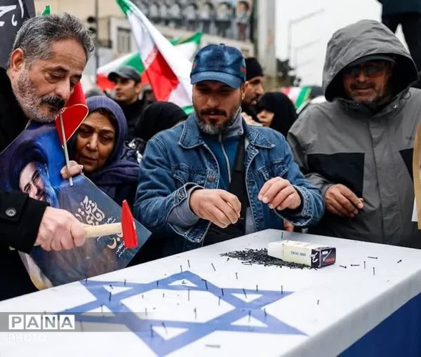 حضور دختران استهبانی به یاد دختران میناب در روز قدس