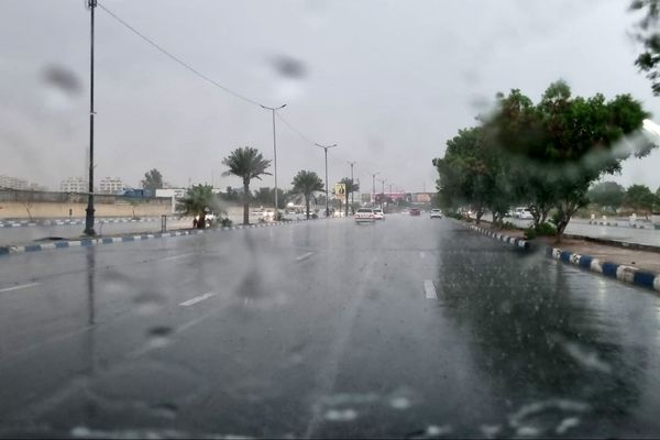 بارش باران چهره بندرعباس را پاییزی و دل‌انگیز کرد