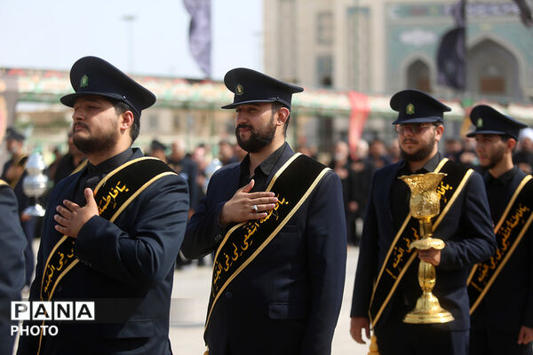 دسته عزاداری خادمان حرم حضرت معصومه(س) در سالروز شهادت امام رضا(ع)