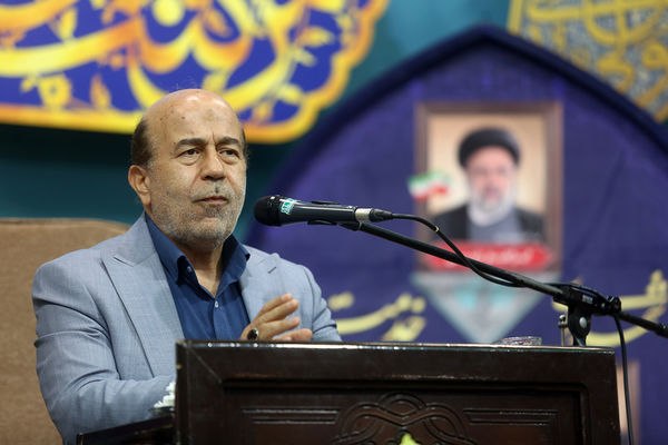 مراسم اربعین شهدای خدمت از سوی رهبر معظم انقلاب در قم 