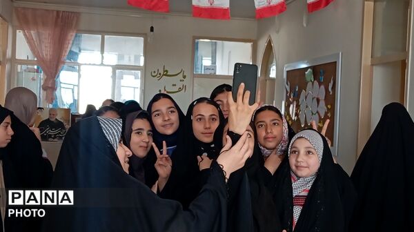 اردوی جهادی نوجهادان دانش‌آموز در دبستان مودت روستای لارک