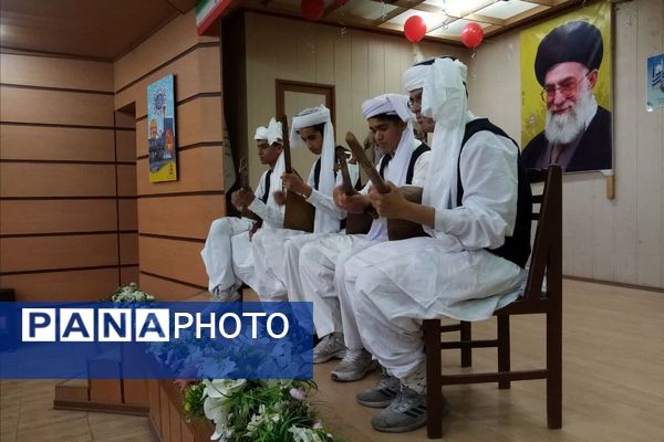 هنرنمایی دانش‌آموزان نوازنده در دیار شیخ جام