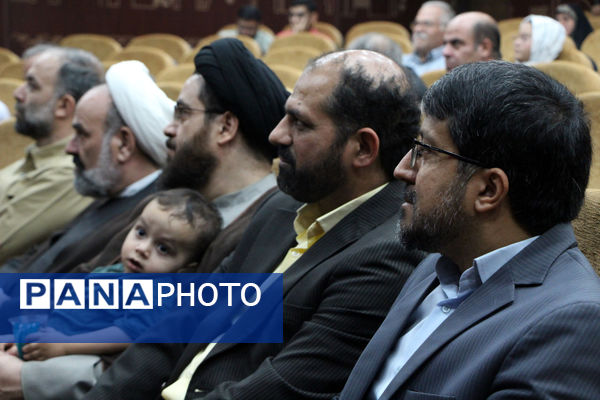 محفل قندشکن با طعم دفاع مقدس در یزد