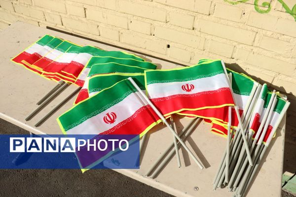 در دل این زمستان سخت و از پس سال‌ها، همچنان عطر آزادی به مشام می‌رسد