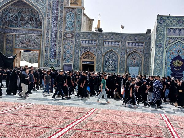 عزاداری زائران حضرت رضا (ع) 