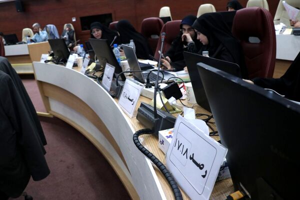 اتاق کنترل وضعیت ستاد انتخابات شهر مشهد در دور دوم انتخابات ریاست جمهوری 