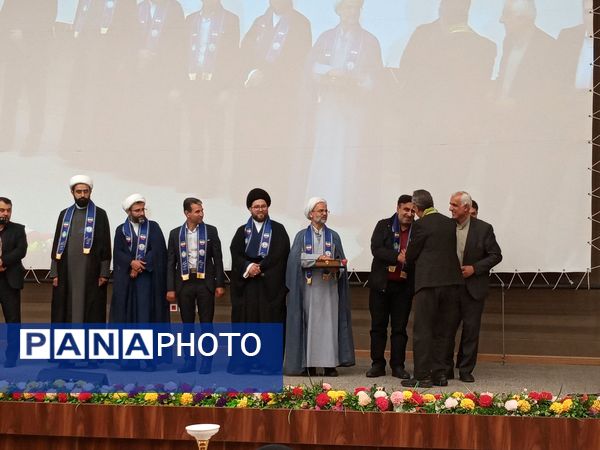 همایش مربیان و دانش‌آموزان تشکیلات پیشتازان در قم