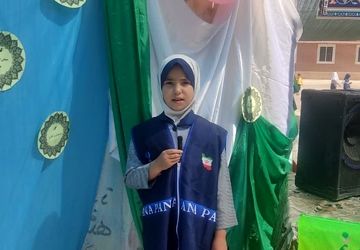 بزرگداشت هفته وحدت و جشن میلاد نور در مدرسه ۲۲بهمن آباده