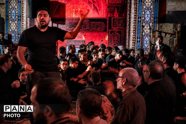 حرم شهدای گمنام آباده؛ میعادگاه دلدادگان حسینی