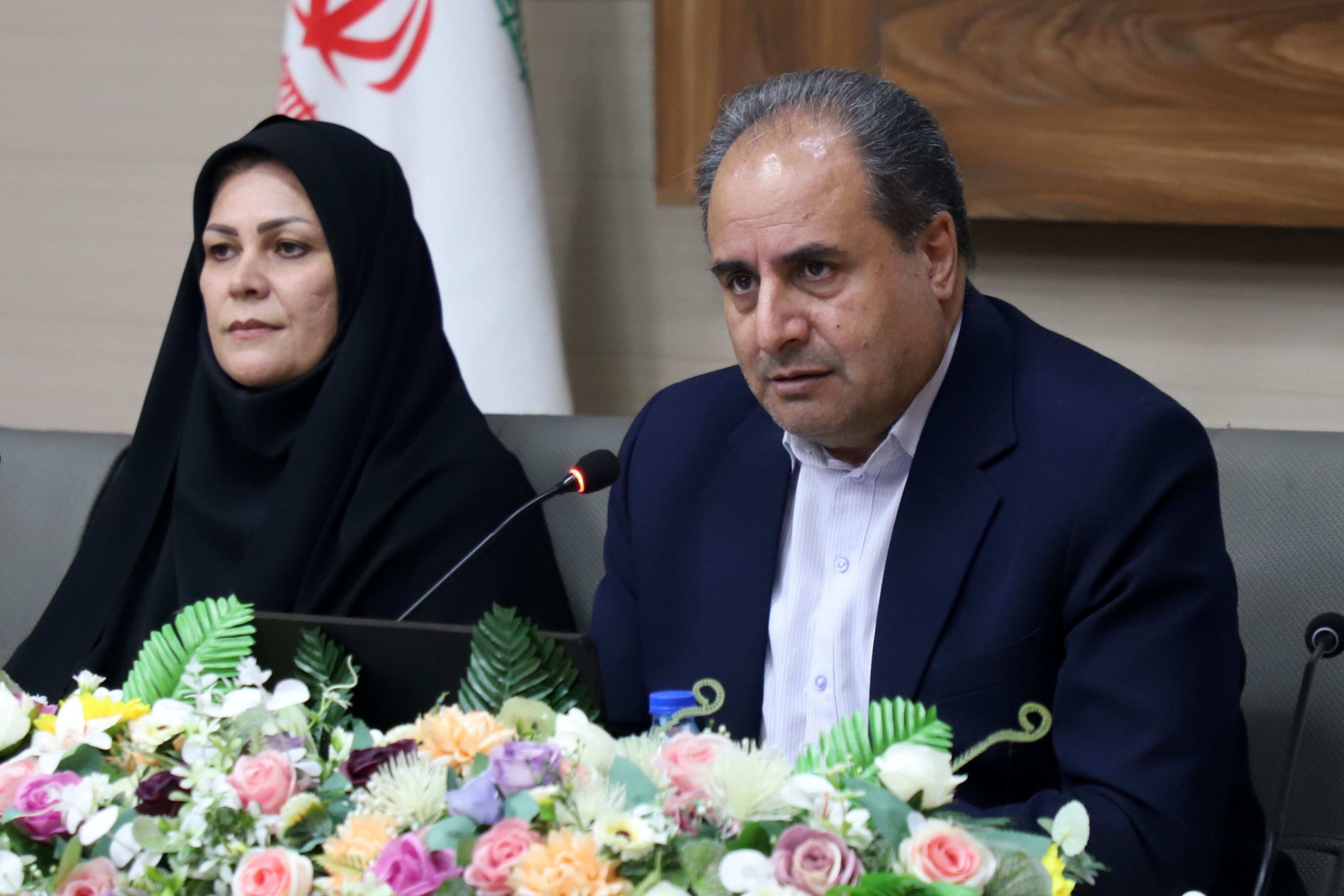 جایگاه هویت‌ساز دختران در مدارس و جامعه تبیین شود