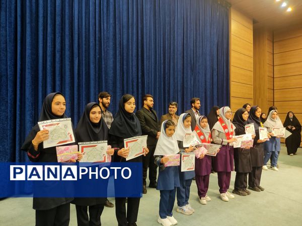 تقدیر از خبرنگاران فعال پانا و مقام‌آوران رویش شیراز