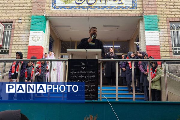 جشن میلاد امام مهدی (عج) در مدرسه آیت الله خامنه ای