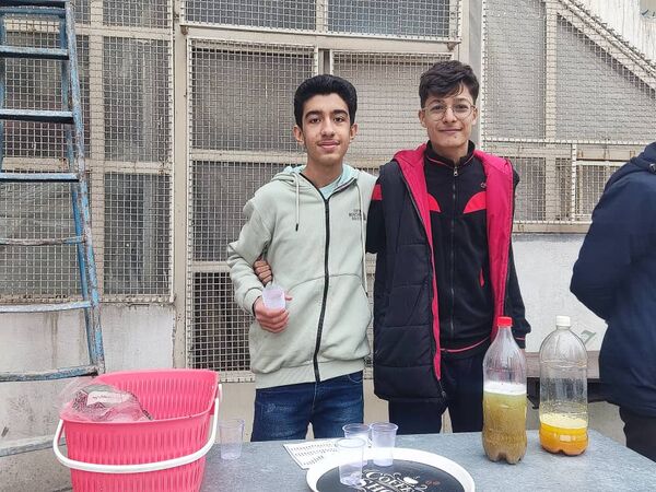 برپایی بازارچه دانش‌آموزی به‌مناسبت عید مبعث 