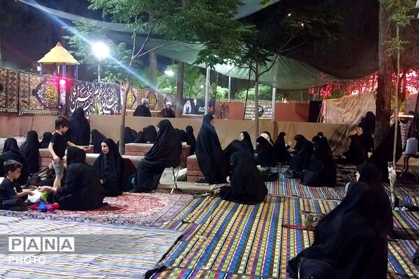 گردهمایی شبانه در محله ۱۳ آبان شهرری 