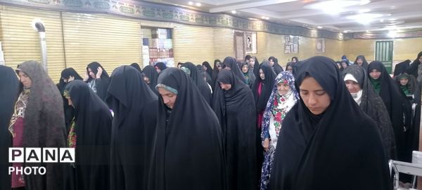 ضیافت افطاری و اقامه نماز جماعت در روز چهارم ماه مبارک رمضان در حسینیه شهر بار نیشابور 