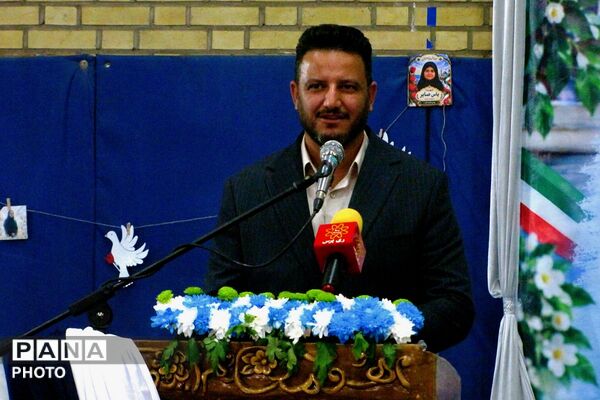 رزمایش کمک‌های مومنانه و طرح همکلاسی مهربان در ناحیه دو شهرری